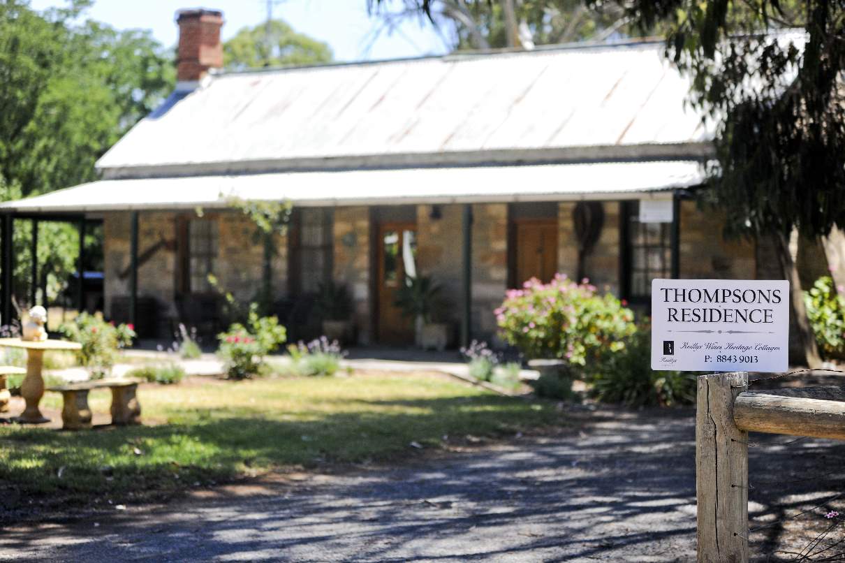 Reillys Wines - Heritage B&B Cottages - Clare Valley Accommodation